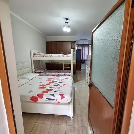 Holiday Home ゲストハウス